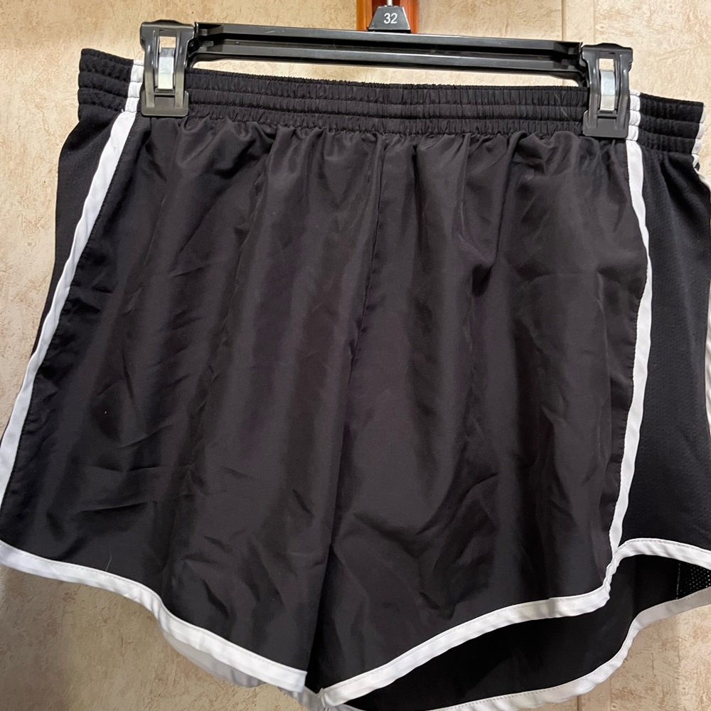 Women’s black athletic shorts size XL